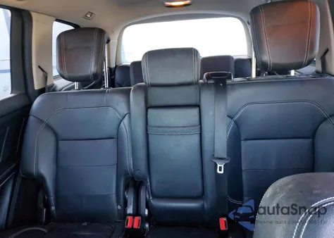 2015 Mercedes-Benz Gl 550 4Matic z USA, uszkodzony, nr VIN 4JGDF7DE0FA551932